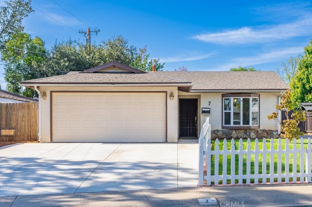 7 Doris Way, Chico, CA 95926