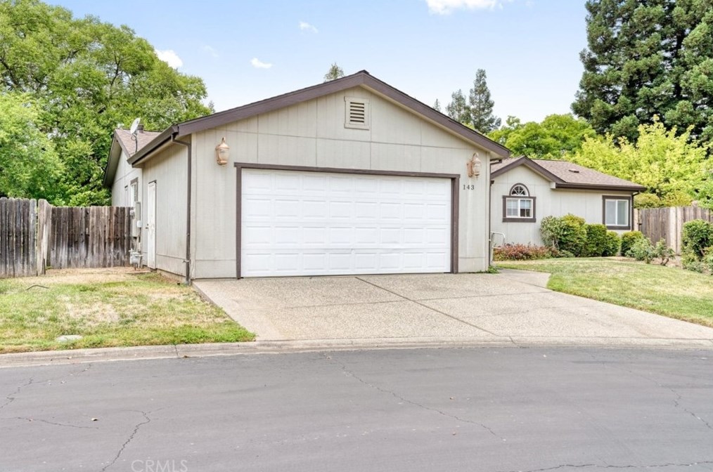 2050 Springfield Dr #143, Chico, CA 95928