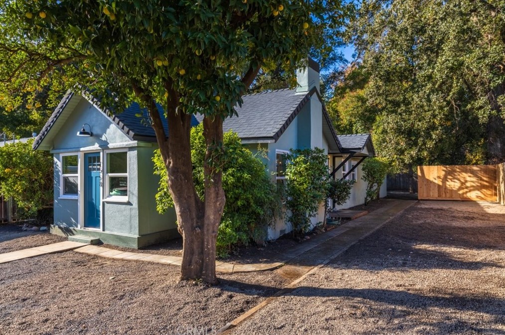 1558 E 8th St, Chico, CA 95928