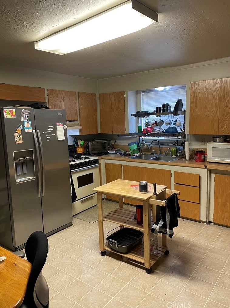 271 E 8th St, Chico, CA 95928