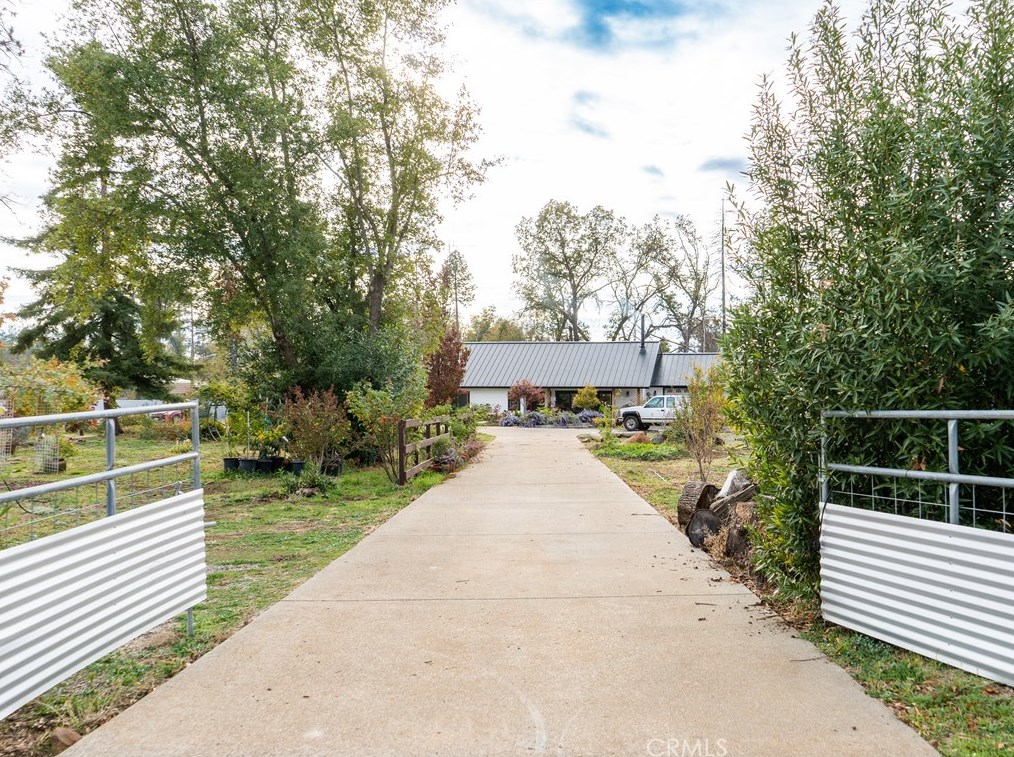 5207 Scottwood Rd, Paradise, CA 95969