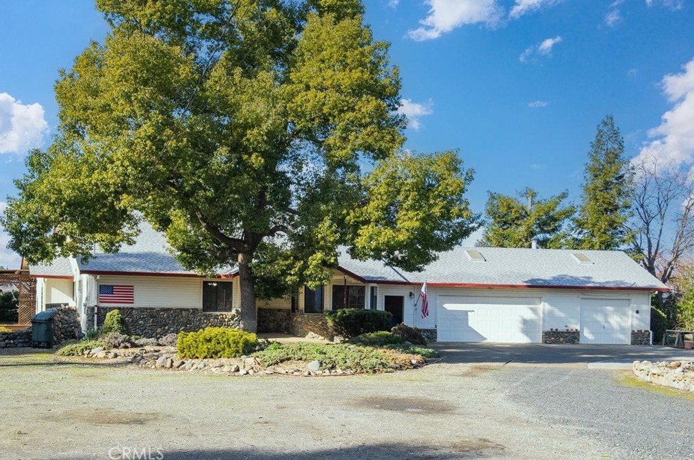 9751 Esquon Rd, Durham, CA 95938