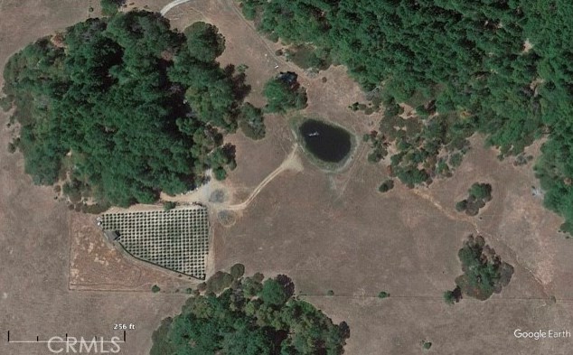 447 Steele Ln, Laytonville, CA 95454