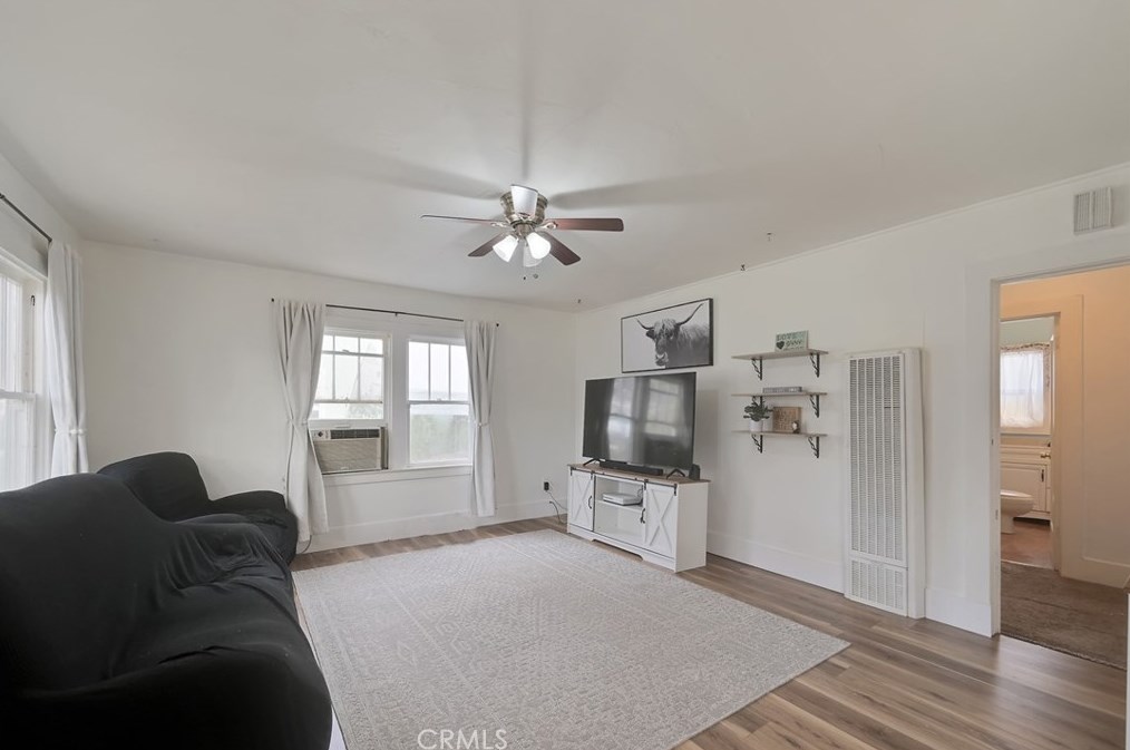 553 Cooper Ave, Yuba City CA  95991-4952 exterior