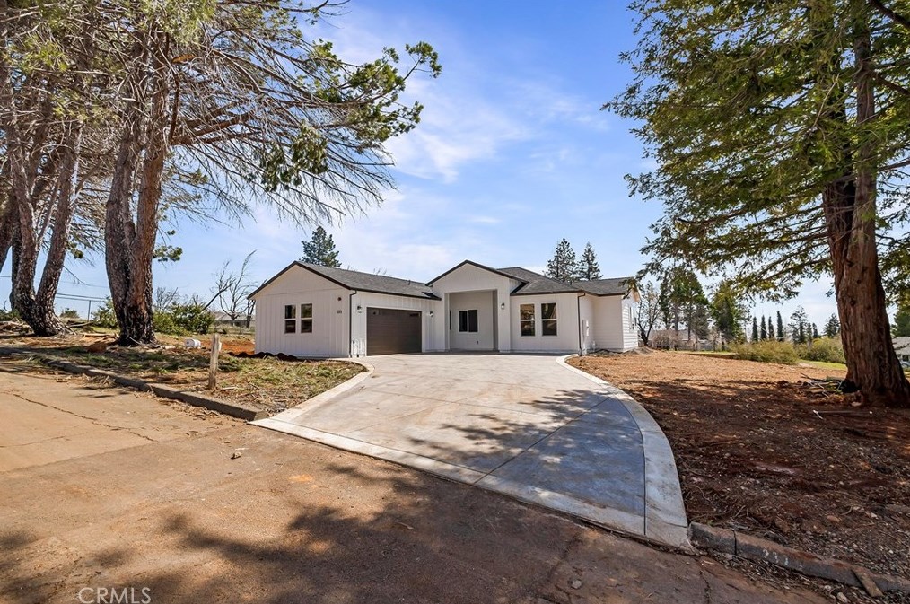 2378 Blue Danube Dr, Paradise, CA 95969