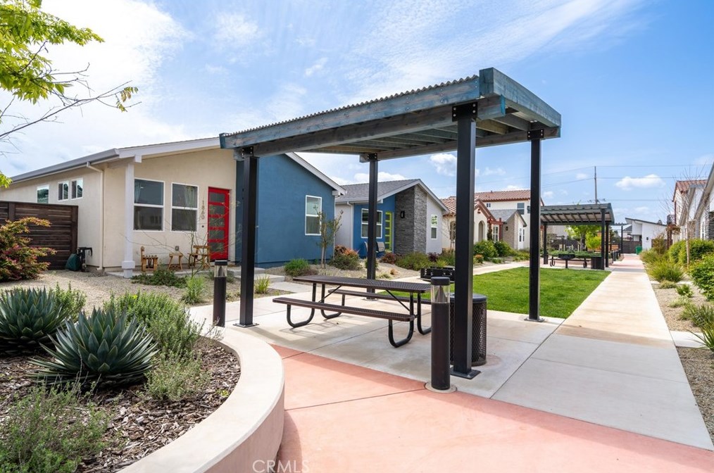 1860 Notre Dame Blvd, Chico, CA 95928