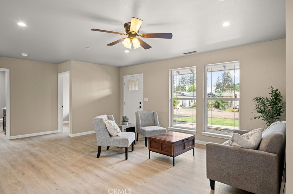 1559 Sawpeck Way, Paradise, CA 95969