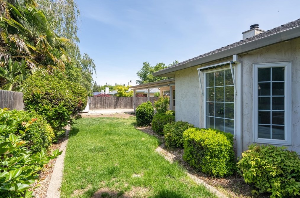 66 Brenda Dr, Chico CA  95928-6390 exterior