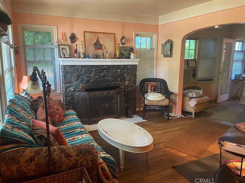 897 E 7th St, Chico, CA 95928