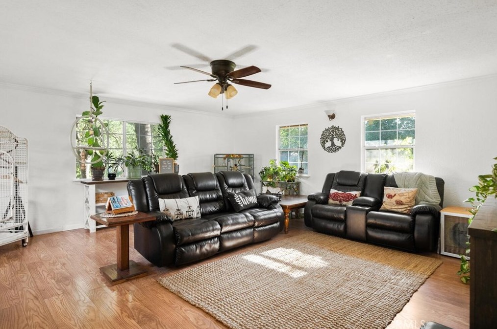 37 Self Ln, Oroville, CA 95966