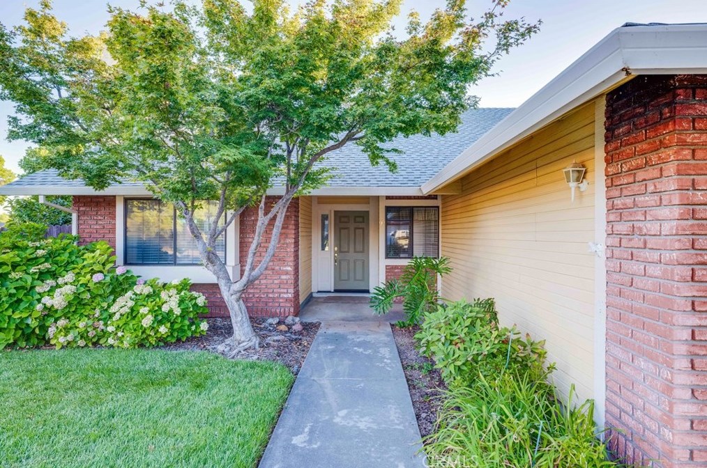 90 Elderberry Ct, Chico, CA 95928