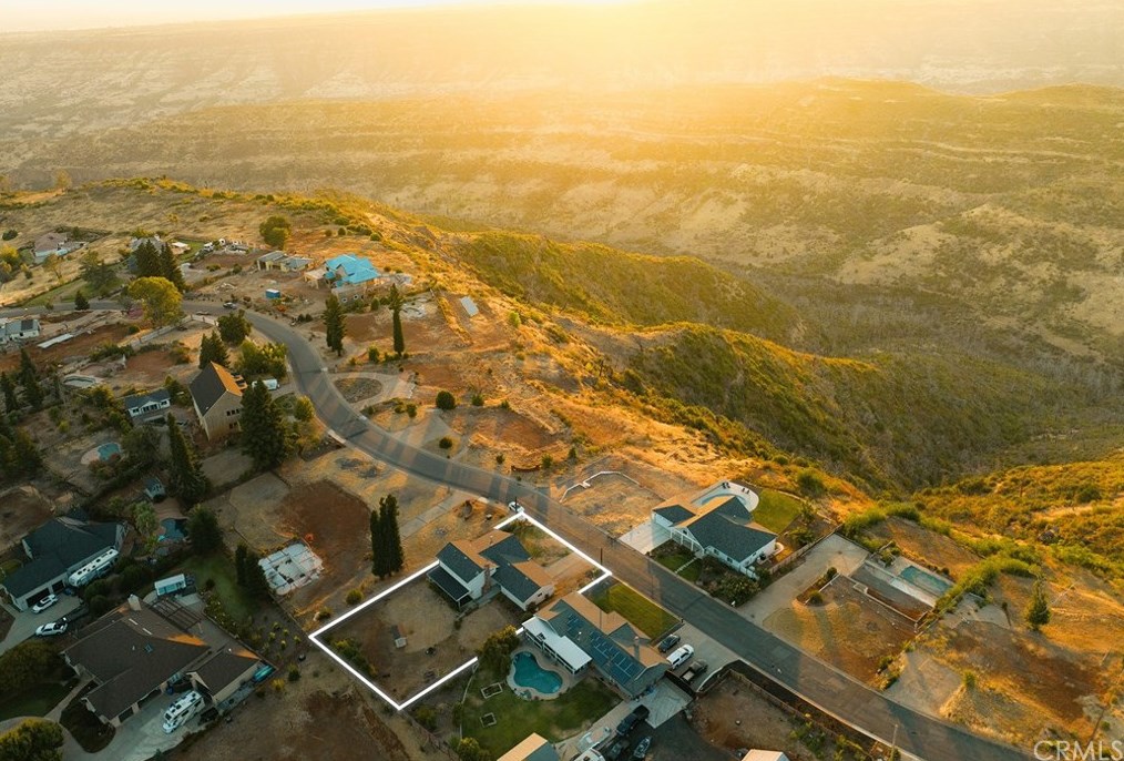 180 Valley Ridge Dr, Paradise, CA 95969