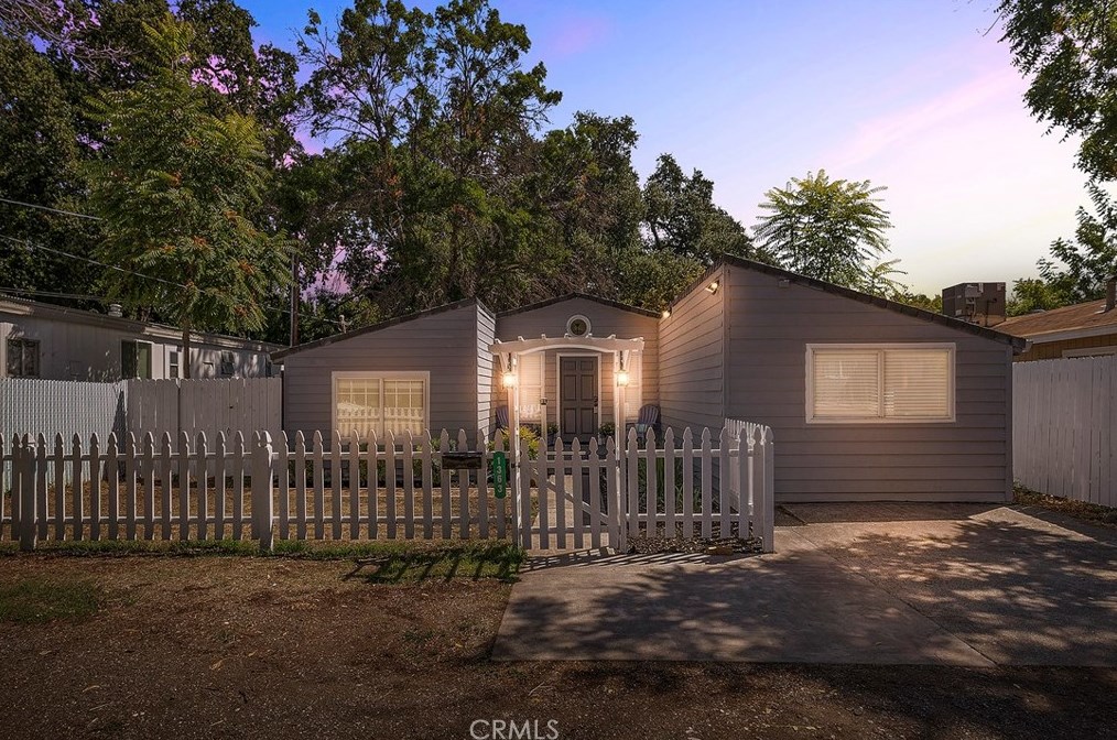 1363 E 10th St, Chico, CA 95928