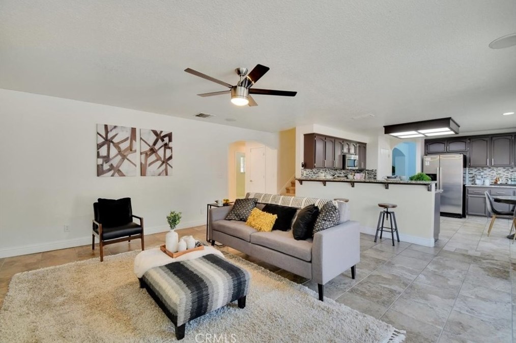 1961 Deerfield Dr, Yuba City CA 95993-9276 exterior