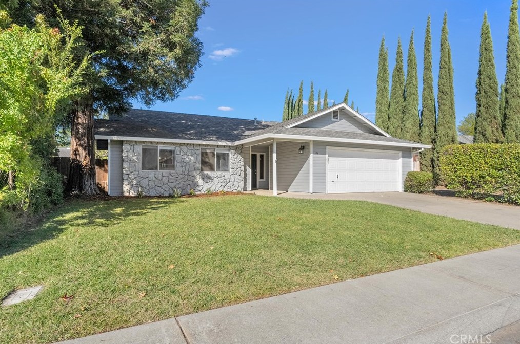 26 Betsey Way, Chico, CA 95928-6355