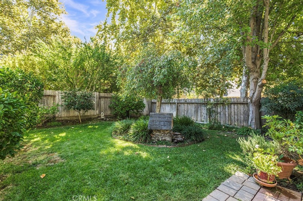 675 Grafton Park Dr, Chico CA  95926-8602 exterior