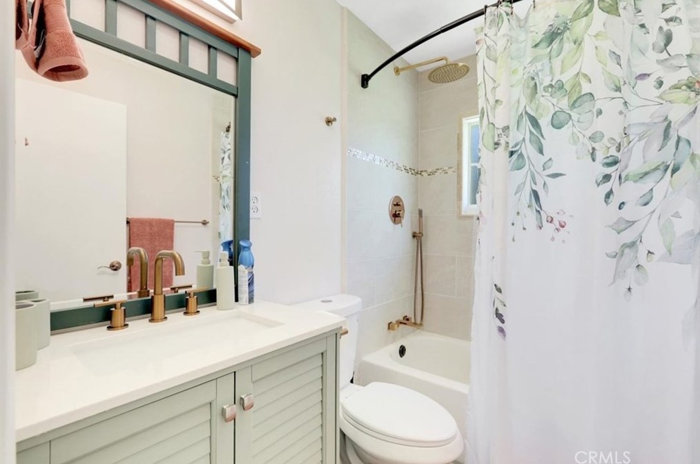 1194 Rosemary Ln, Yuba City CA  95991-3306 exterior