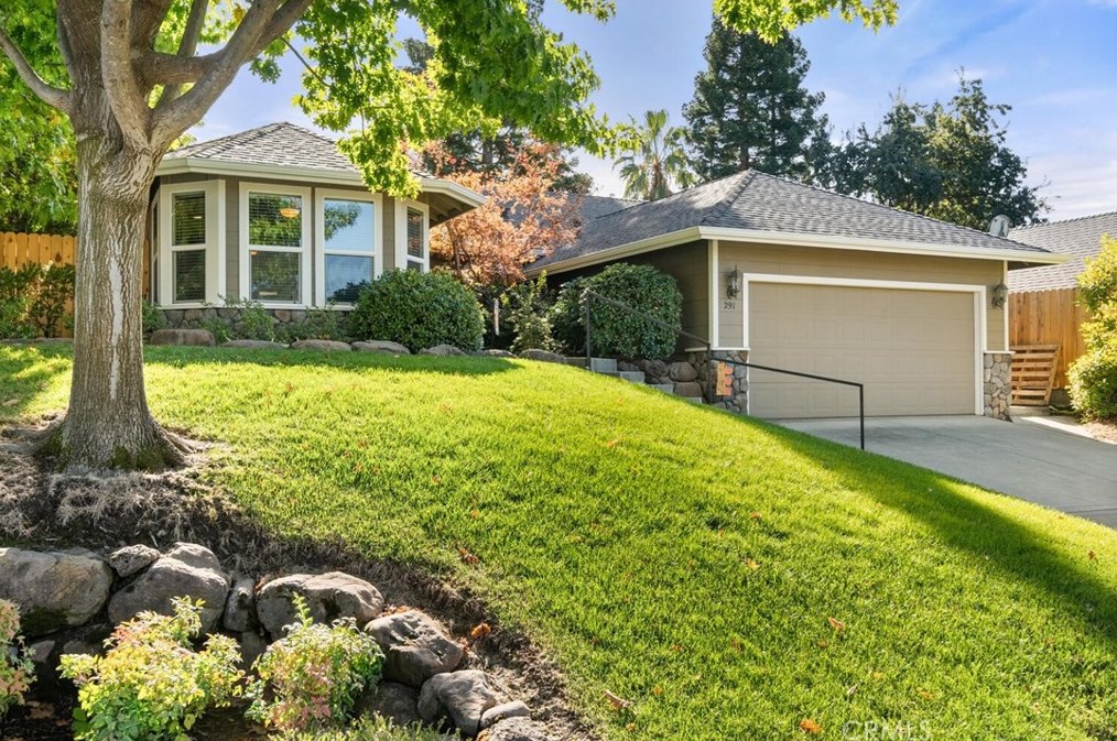 291 Pinyon Hills Dr, Chico, CA 95928