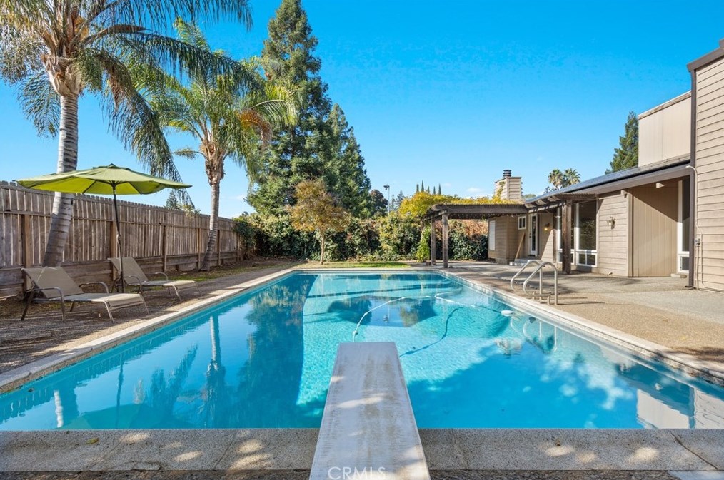 15 Via Verona Cir, Chico, CA 95973-1012