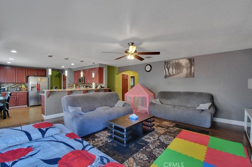 527 Harding Rd, Yuba City CA  95993-9277 exterior