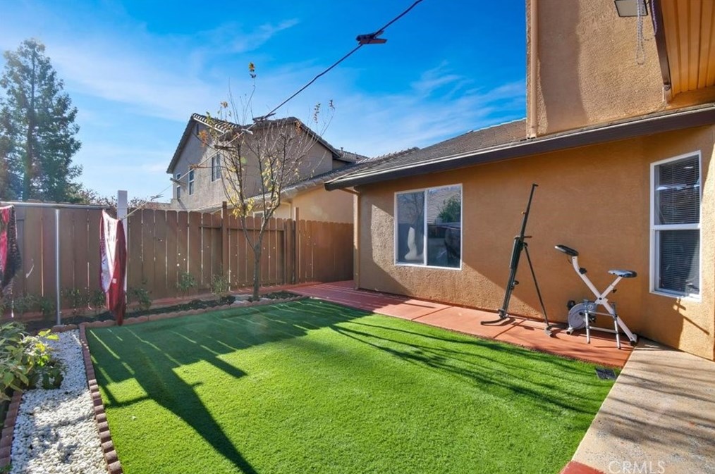 527 Harding Rd, Yuba City CA  95993-9277 exterior