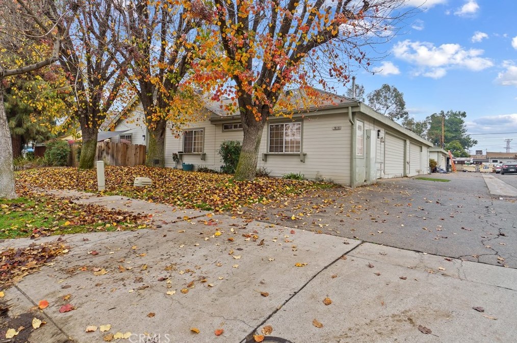 7016 N Thorne Ave, Fresno, CA 93650