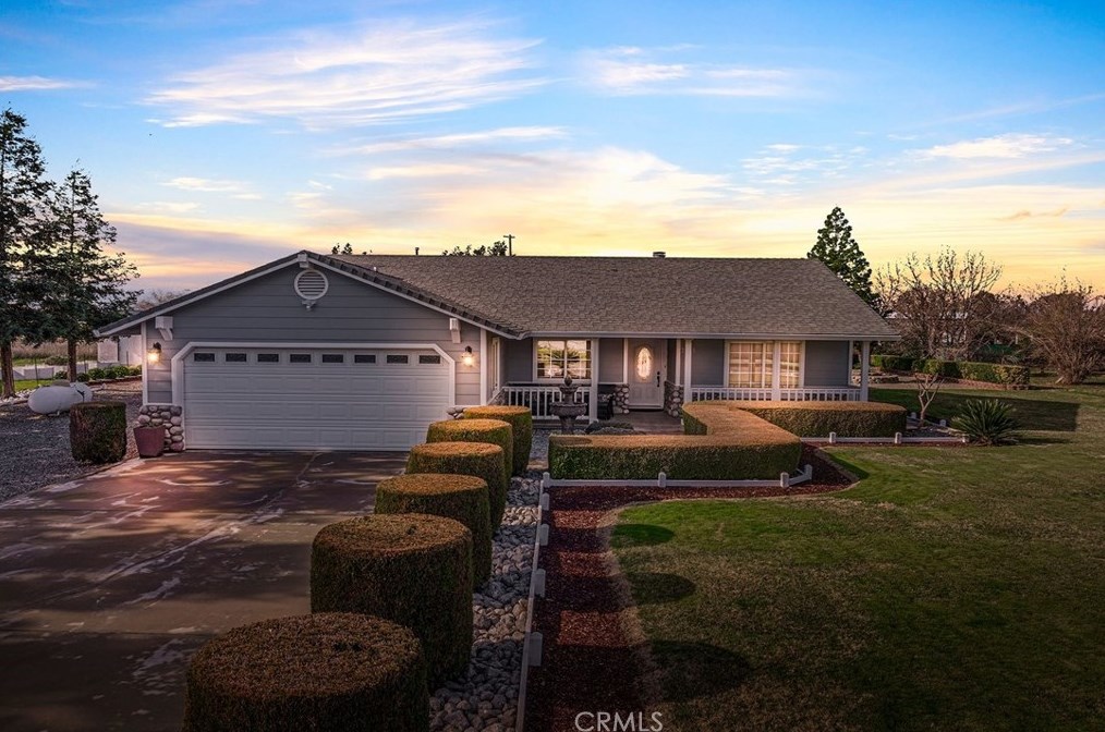 7975 Ricalia Ln, Los Molinos, CA 96055