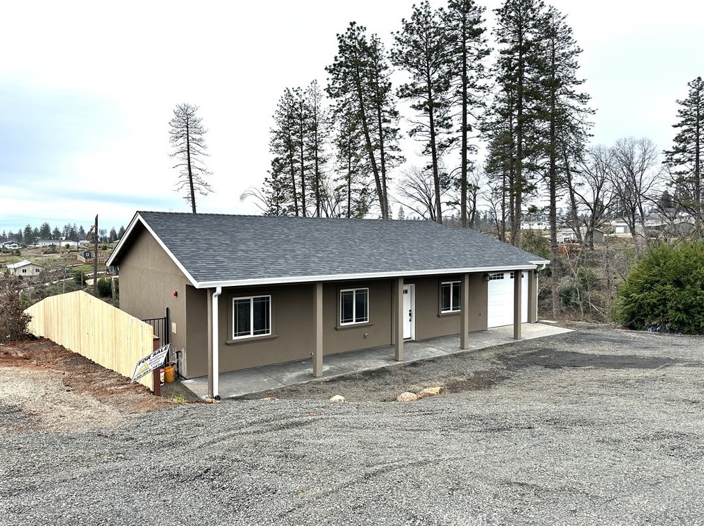 5545 Mark Ln, Paradise, CA 95969