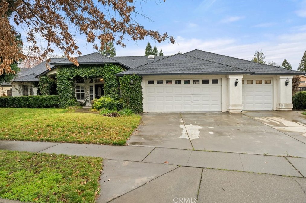 2350 Burlingame Dr, Chico, CA 95928