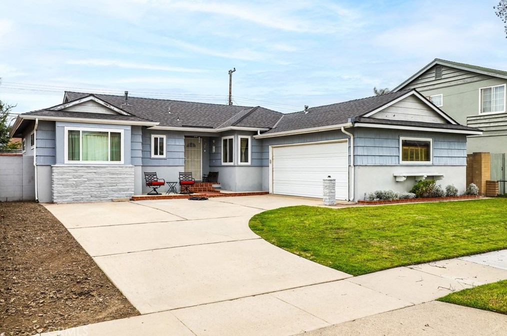 705 Echo St, Anaheim, CA 92804-2654