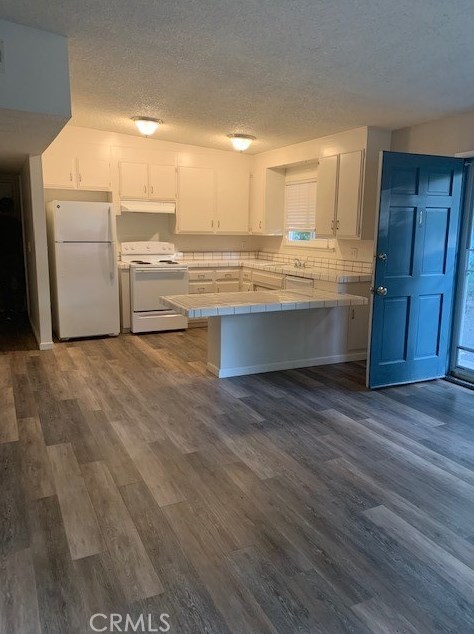 477 6th St, Chico, CA 95928-5632