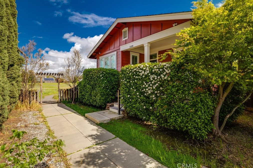 2488 England St, Chico, CA 95928