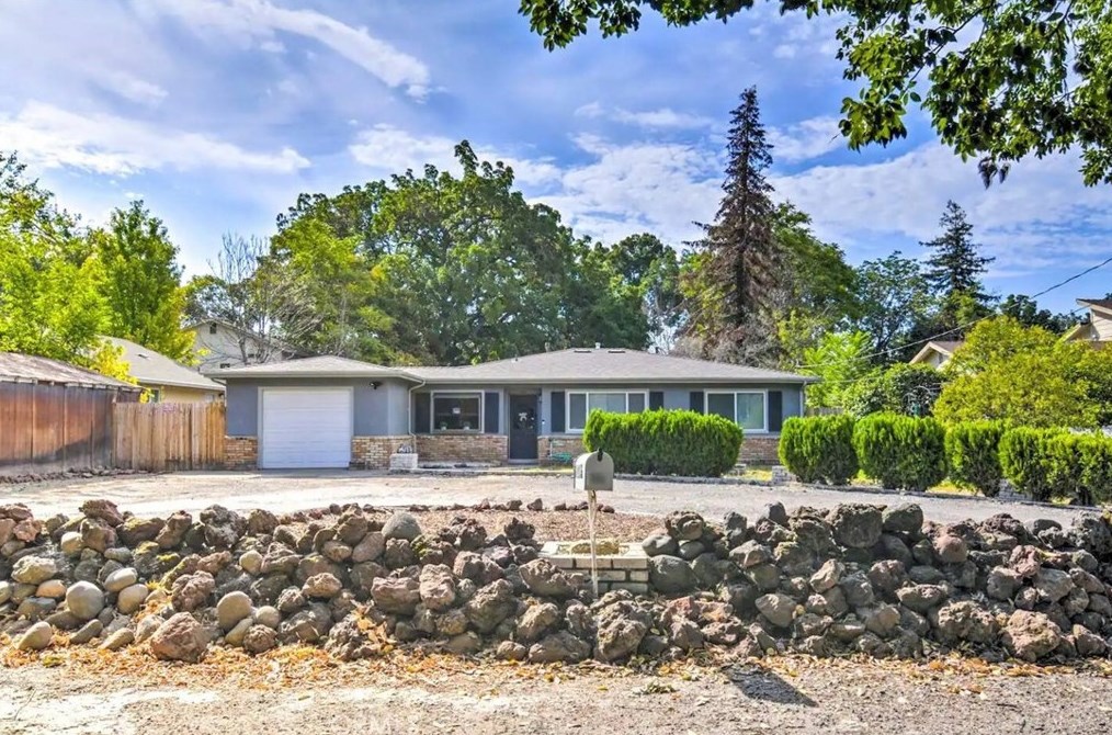 915 W 4th Ave, Chico, CA 95926