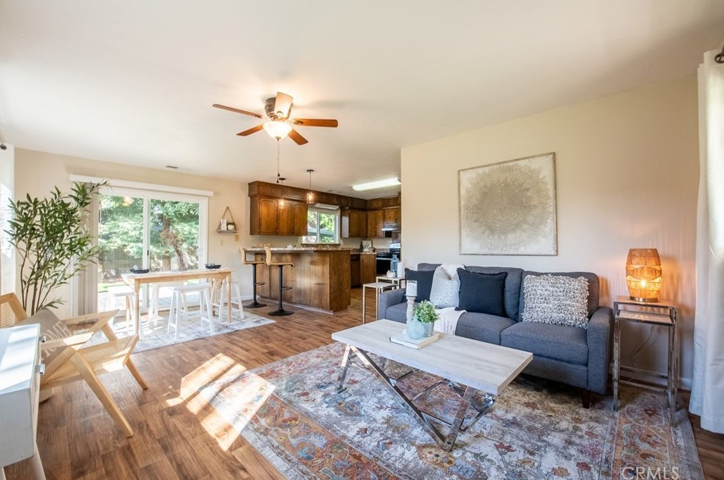 298 9th Ave, Chico, CA 95926-2304