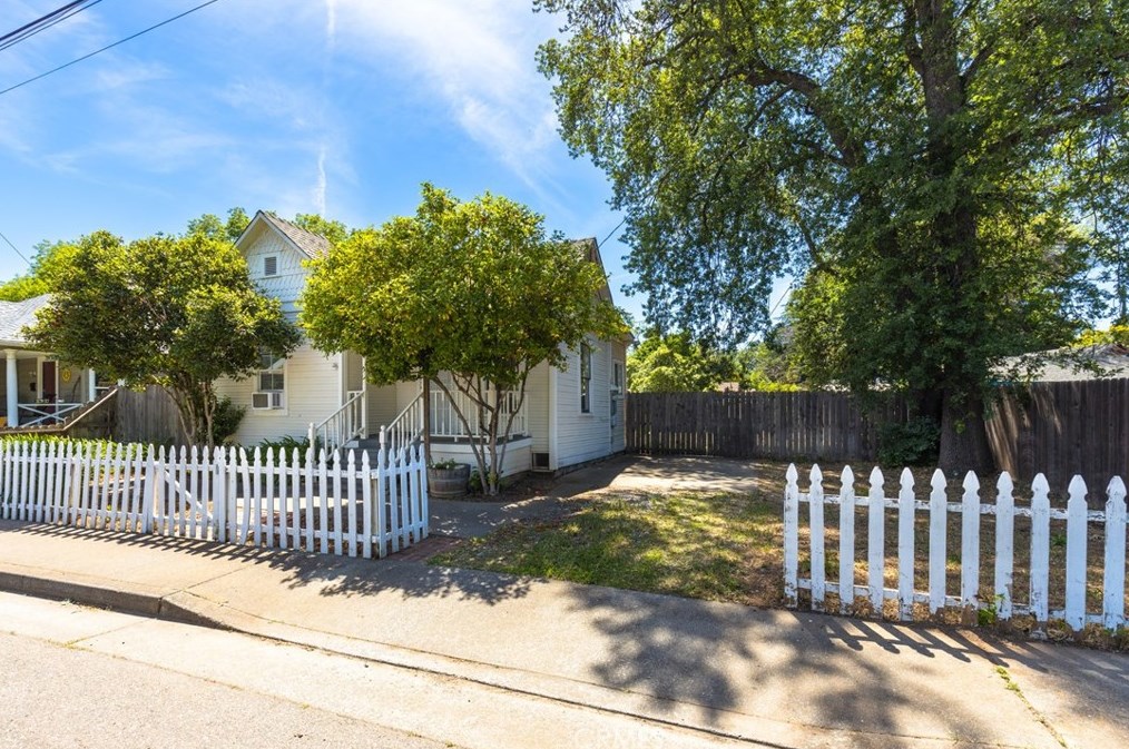 2024 Salem St, Chico, CA 95928
