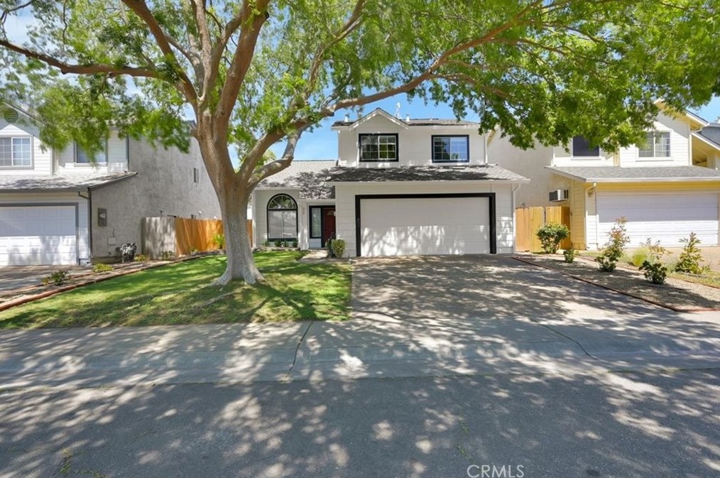 32 Glenshire Ln, Chico, CA 95973-1085