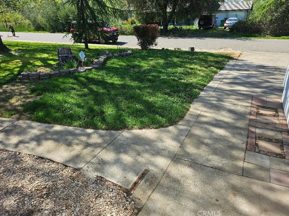 1471 2nd St, Anderson, CA 96007-2817