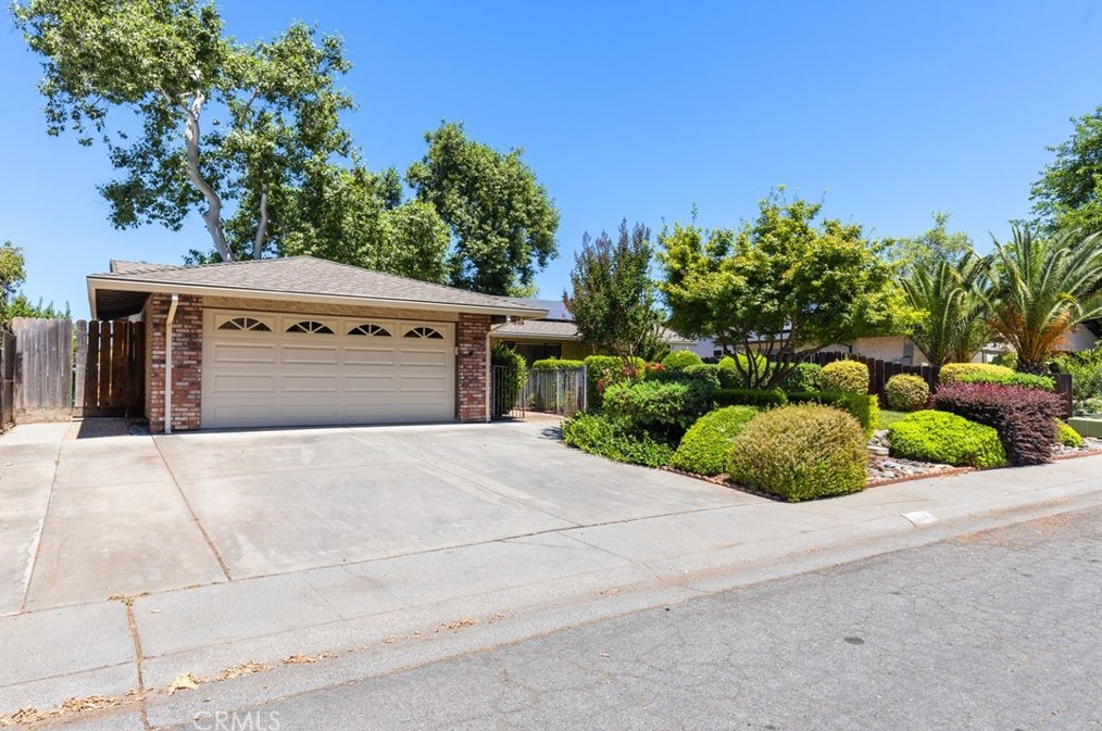 812 Brookwood Way, Chico, CA 95926-1787