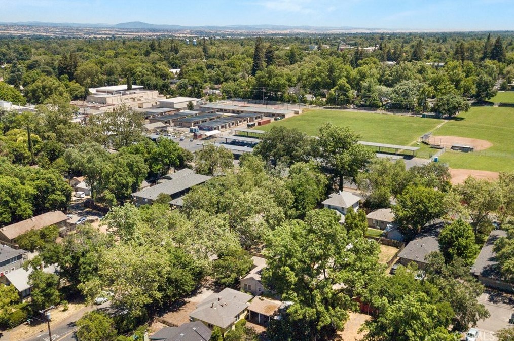 1043 Citrus Ave, Chico CA  95926-4538 exterior