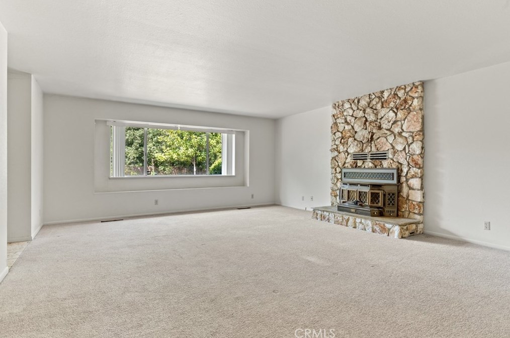988 Forest Ave, Chico, CA 95928