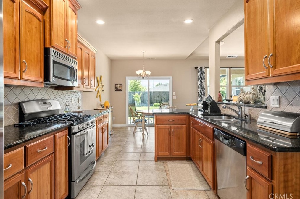 145 Degarmo Dr, Chico, CA 95973-8003