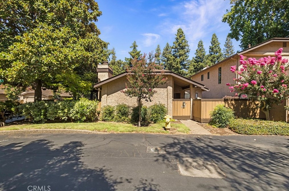 507 Wilshire Ct, Chico, CA 95973