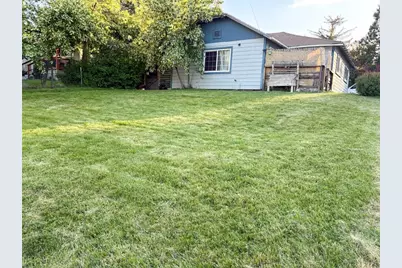 216 College Avenue, Weed, CA 96094 - Photo 2