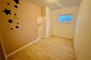 216 College Ave, Weed, CA 96094 - Photo 10