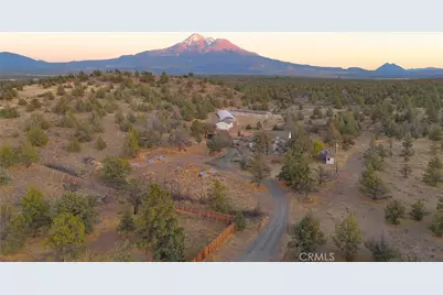 10410 County Hwy A-12, Montague, CA 96064 - Photo 1