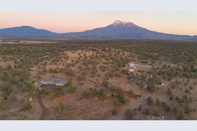 10410 County Hwy A-12, Montague, CA 96064 - Photo 8