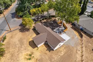 5 Gurnsey Ave, Red Bluff, CA 96080 - Photo 2