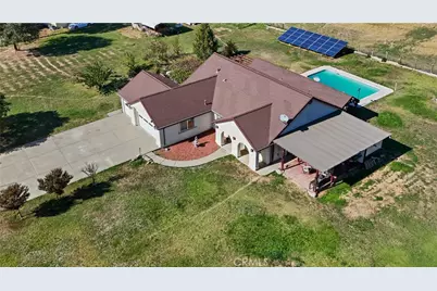 23004 Smith, Gerber, CA 96035 - Photo 1