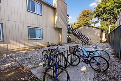 703 W 2nd, Chico, CA 95926 - Photo 18