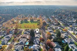 225 Crater Lake Dr, Chico, CA 95973 - Photo 2